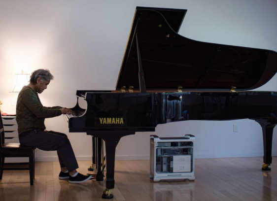 Tennis pro artist engages in experimental explorations Tennis pro artist engages in experimental explorations