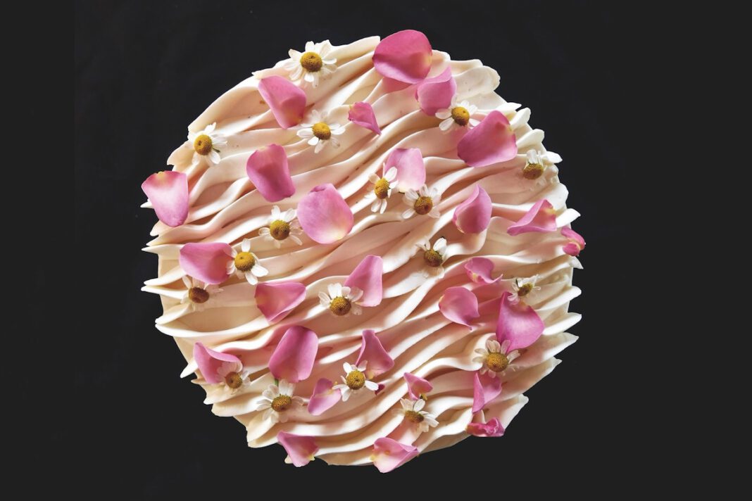 Grand Opening Bakery draws dedicated weekend crowds